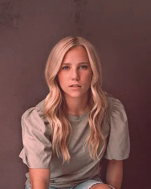 Avery Anna